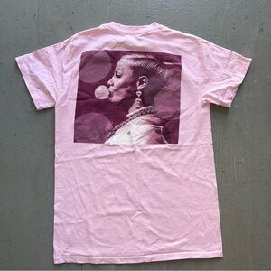 Jerry Leigh Pink Graphic T-Shirt short sleeve